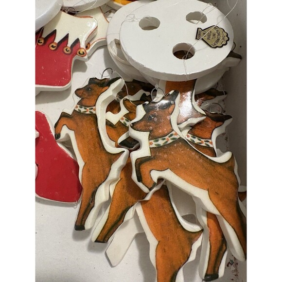 Lot of Vtg 1983, 84 Beachcombers Int'lSoldiers, Drums, Deers, Stockings Read - Picture 4 of 7